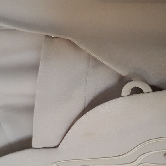 Suit. Worn once for a wedding - Picture 3 of 4